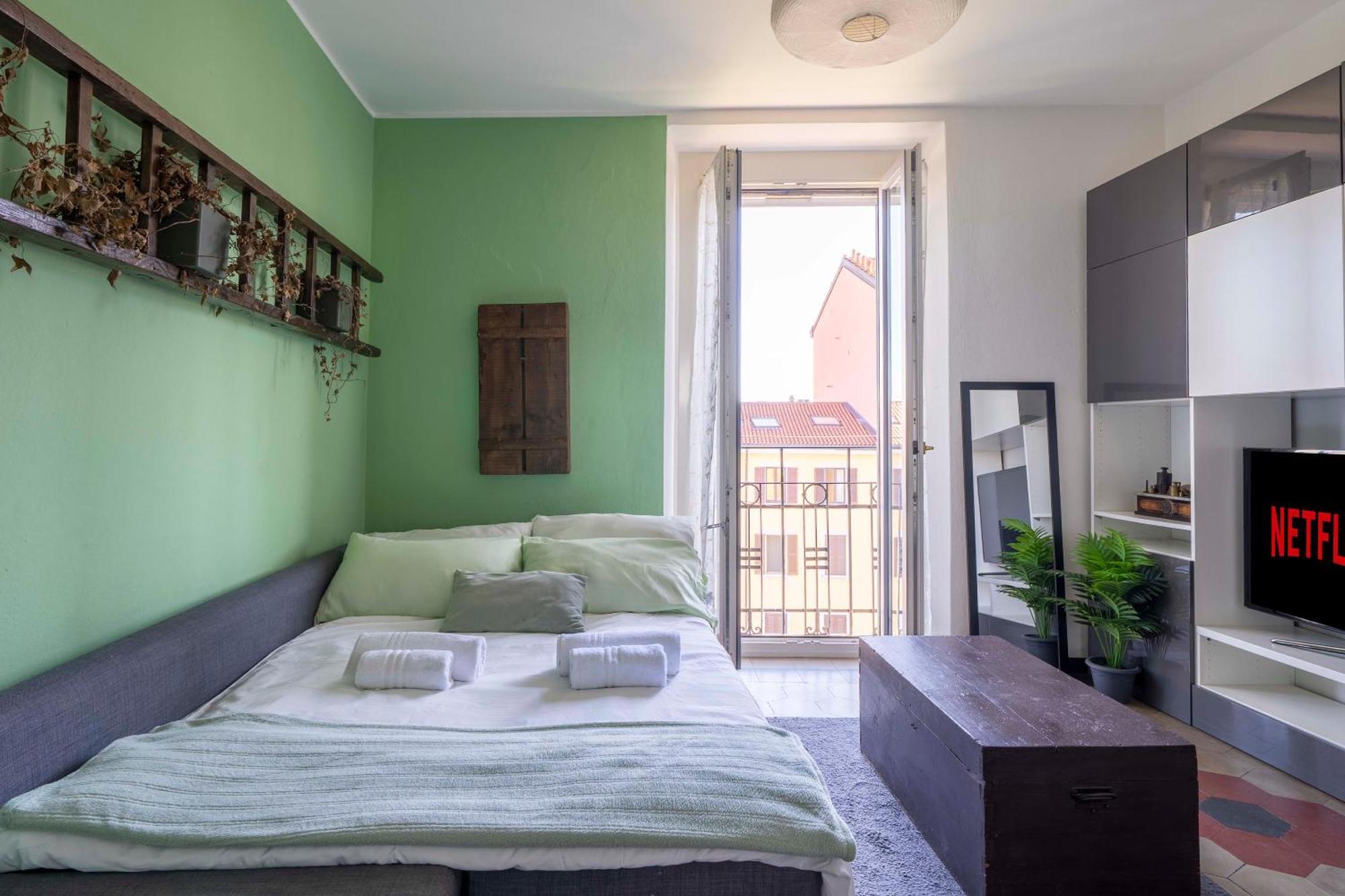 View Of The Navigli - In The Heart Of - Wifi Apartment Mailand